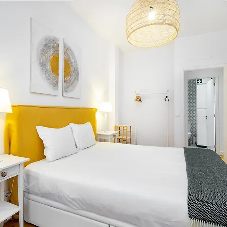 Apartment Whome Dreamy Living Your Chic Graca Retreat